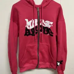 ピンクロゴパーカー