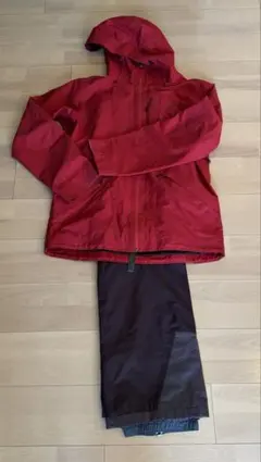 パタゴニア スノーウェア 上下セット（ジャケット：M、パンツ：M）