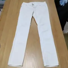 レディース　ホワイト スキニーパンツ