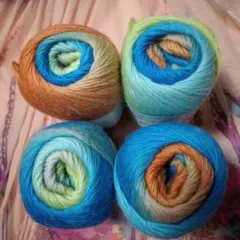 ウール100％毛糸ブルー系4点