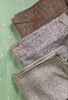 和柄小紋3枚セット 茶系　正絹混あり しつけ付き1枚 裏地向きリメイク素材