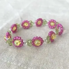 ビーズブレスレット　ピンク　フラワー　金属アレルギー対応