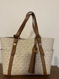 【最終値下げ】MICHAEL KORS バッグ(ショルダーストラップ付き)