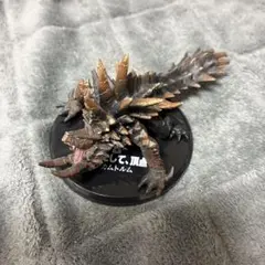 アカムトルム モンスターハンター フィギュア