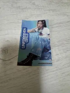 LESSERAFIM カズハ　KAZUHA ステッカー