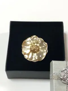 2025年最新】Kenzo レディース ブローチ・コサージュの人気アイテム