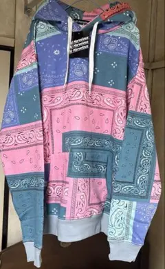 新品 未使用 バンダナ柄 裏起毛 フードパーカー スウェット ビッグサイズ
