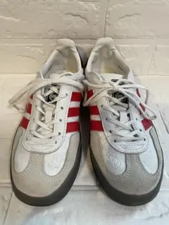 タイムセール【adidas】スニーカー Gazelle ハローキティー24.5 - メルカリ