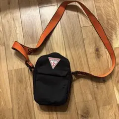 GUESS ショルダーバッグ ブラック