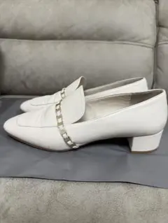 フェラガモ ヴァラリボン 6 1/2 アイボリー ローファー　23.5〜24㎝