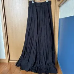 黒ロングスカート　AZUL