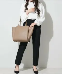 【新品】　 MONICA 収納力抜群　A4　対応　トートバッグ　ベージュ