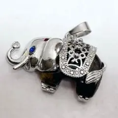 d4/天然石◇タイガーアイ　ゾウ　エレファント　ペンダントトップ　1個
