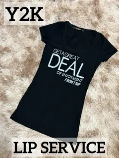 LIP SERVICE（リップサービス）英字ロゴプリント Tシャツ ブラックのサムネイル