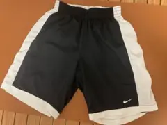 NIKE リバーシブル バスケットボールパンツ　sサイズのサムネイル