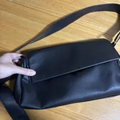 ブラック ショルダーバッグ ボディ バッグ