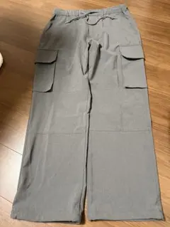 ピ*ン様 ビームスハート ポリエステルトロ ワイド カーゴパンツ グレーのサムネイル