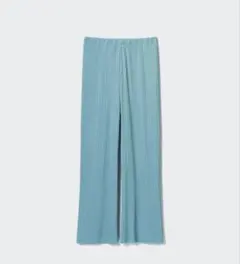 UNIQLO プリーツストレートパンツ（丈長め69.5cm）