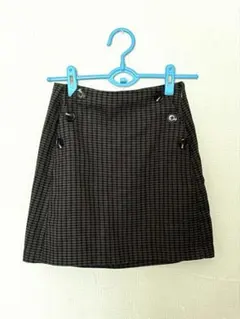 【オールシーズン大活躍】！！ グレーと黒のチェック柄ミニスカート