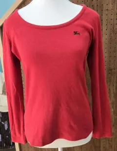 ⭐︎BURBERRY ノバチェックTシャツ　レッド　レディースM
