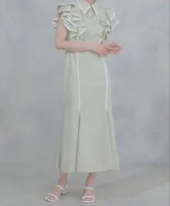 フリルスリーブバイカラーワンピース