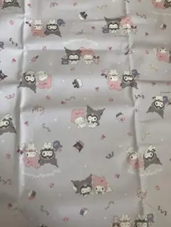 マイメロ・クロミ柄の綿生地 薄紫色