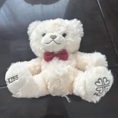 THE KISS クリーム色のクマのぬいぐるみ
