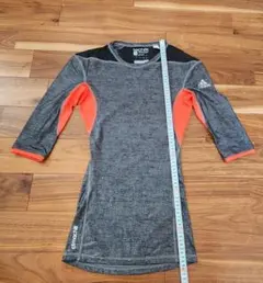 Adidas TECHFIT コンプレッションシャツ七分袖Mサイズ