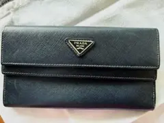 プラダ PRADA ロゴプレート 長財布 Wホック レザーネロ（ブラック）