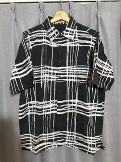 柄シャツ　黒