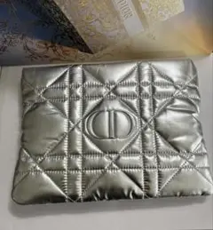 【最新】Dior カナージュ　シルバーポーチ　ノベルティ　新品未使用品　おまけ付