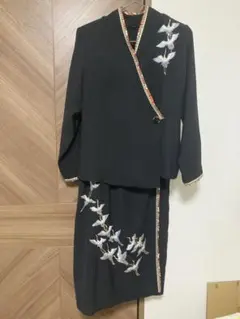 黒の鶴刺繍ジャケット＆スカートセット