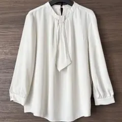 grove パールビジュー付きボウタイシフォンブラウス　未使用