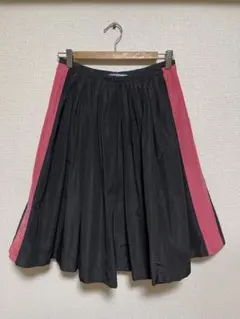 2025年最新】PRADA レディース ひざ丈スカートの人気アイテム - メルカリ