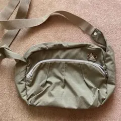 adidas ショルダーバッグ オリーブ