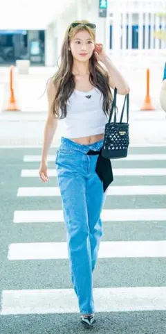 未使用　プラダ ブルー タンクトップ 2025年最新】PRADA 柄・デザイン：無地 レディース タンクトップ