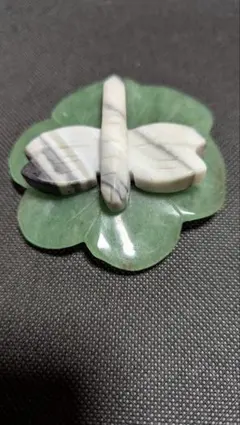 グリーンアベンチュリンと太極石の置物　お値下げ❣