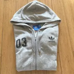 adidas パーカー