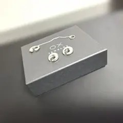 ウノアエレ unoaerre ノットデザイン ピアス k18wg - メルカリ