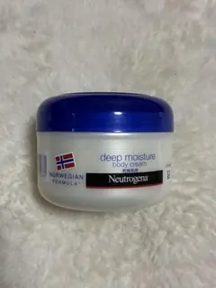 ニュートロジーナ ディープモイスチャー ボディクリーム 乾燥肌用200ml