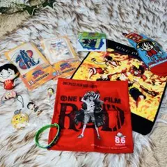 ワンピースグッズ11点セット　マスコット.タオル.ステッカー.靴下.バンドなど