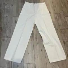 【未使用】NOIR ET BLANC スラックス ホワイトのサムネイル