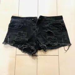 ブラックダメージショートパンツ