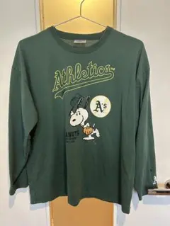 Athletics スヌーピー 長袖Tシャツ