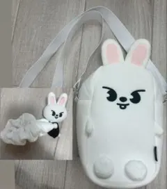 straykids skzoo リノ リービット　マルチポシェット　シュシュ