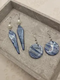【２点セット】シルバーとブルーのマーブル模様 ピアスセット