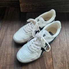 美品 Onitsuka Tiger オニツカタイガーGSM 白 黒 スニーカーのサムネイル