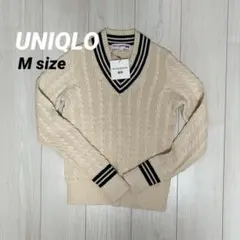 新品UNIQLO Vネックセーター INES DE LA FRESSANGE