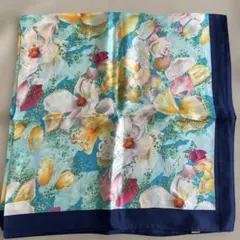 KENZO シルクスカーフ 花柄 ブルー　88㎝のサムネイル