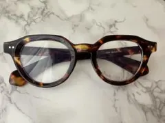 べっ甲色ラウンド型メガネフレーム